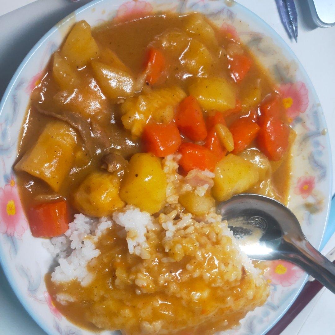 土豆咖喱饭