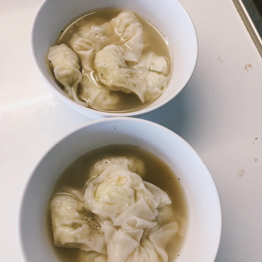 煮冷冻馄饨