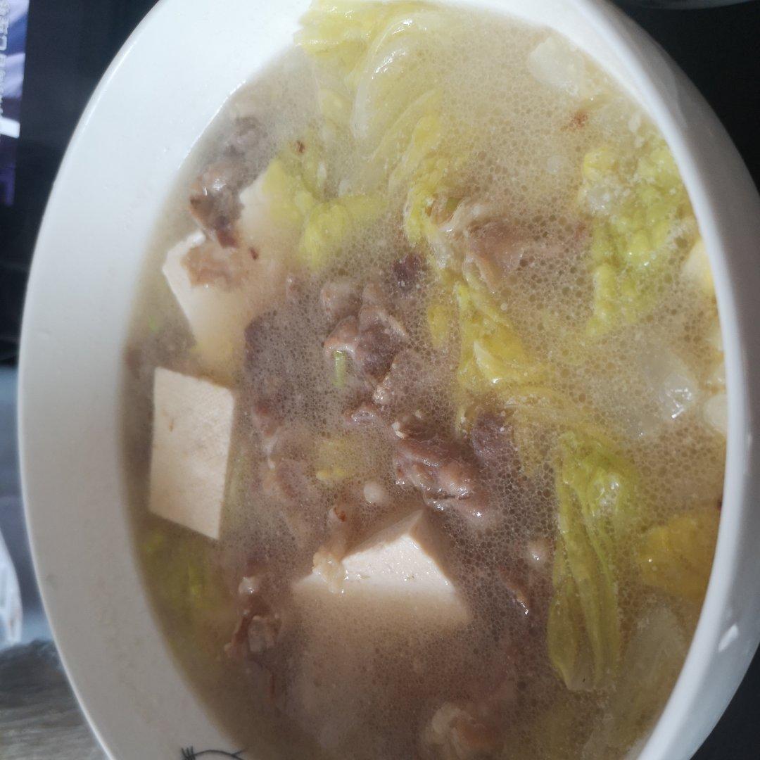 白菜豆腐羊肉片汤
