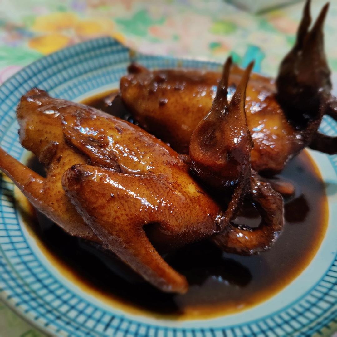 红烧乳鸽
