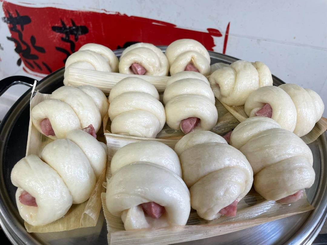 肠仔卷/香肠馒头（来一盘接地气的早餐）