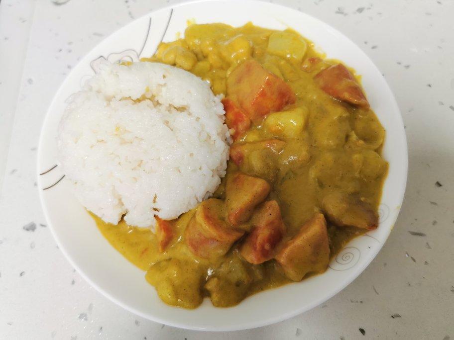 咖喱鸡块饭
