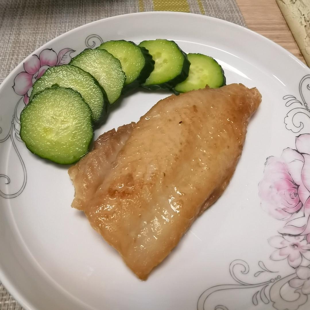 香煎巴沙鱼（龙利鱼）