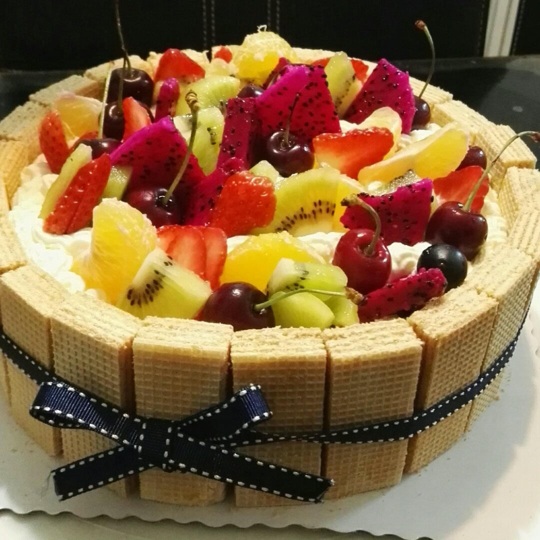 生日蛋糕教程【威化饼干围边】