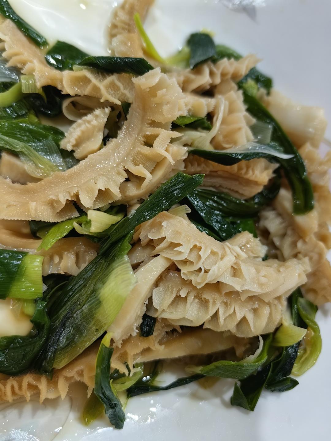 大蒜炒牛肚