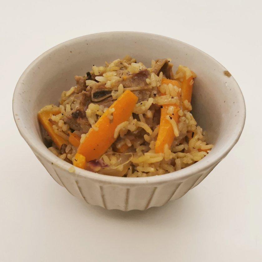 新疆羊排抓饭