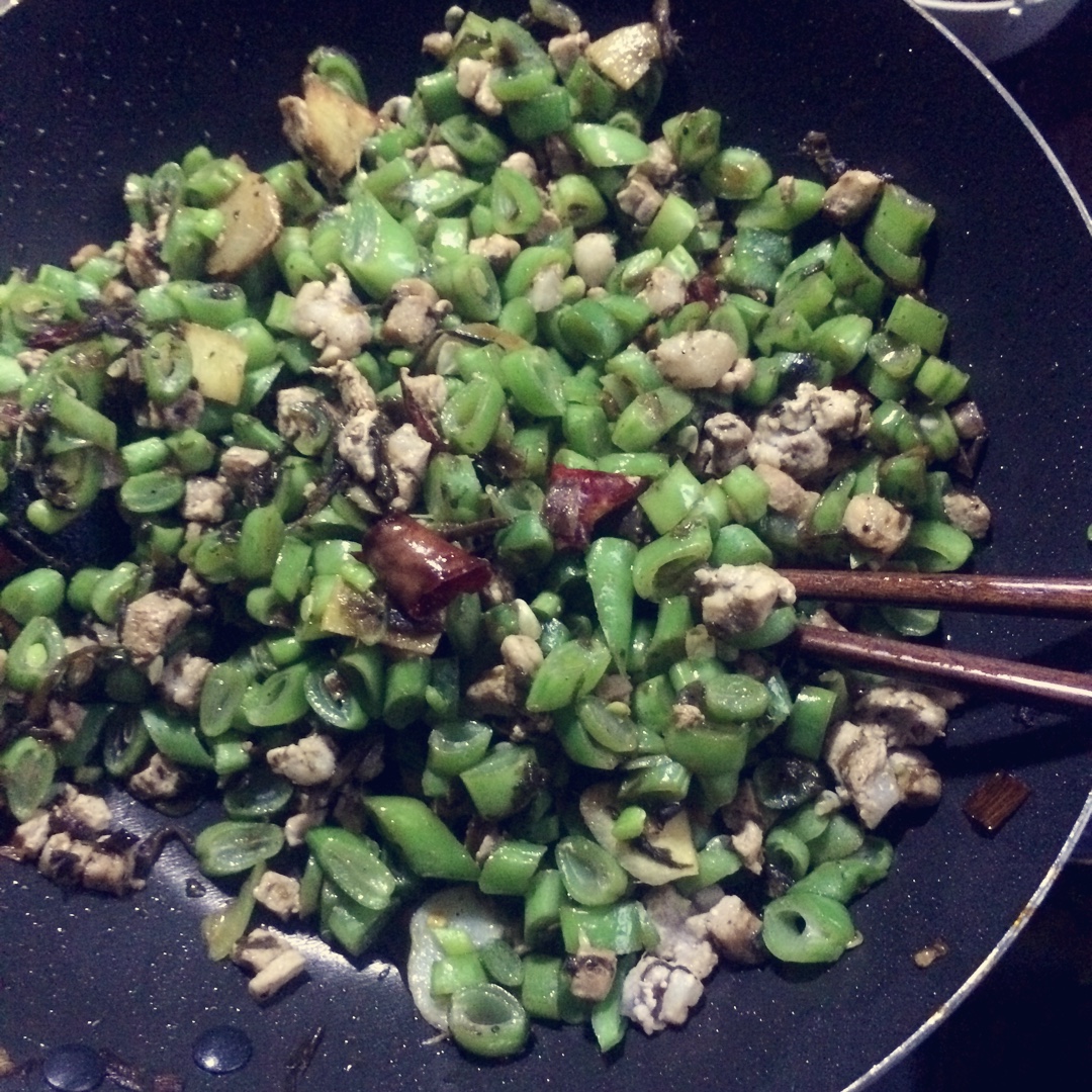 榄菜肉末四季豆