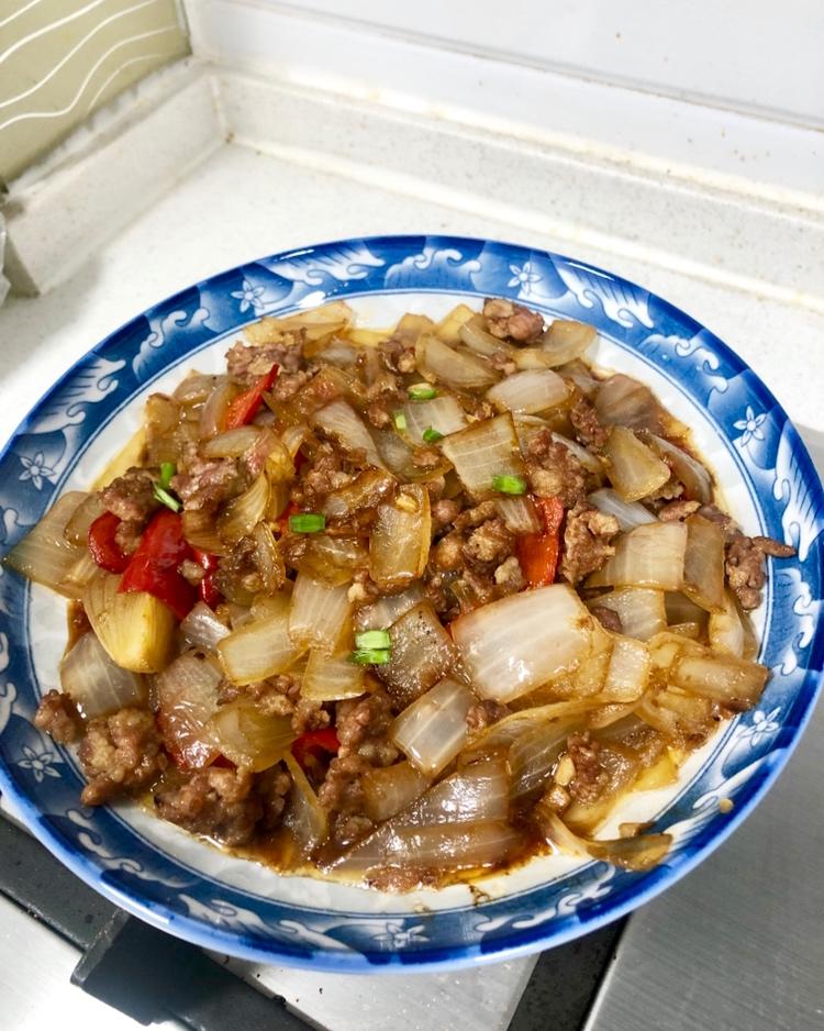 小米椒洋葱炒肉