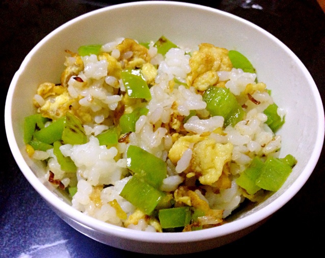 琦sydmine做的青椒鸡蛋炒饭