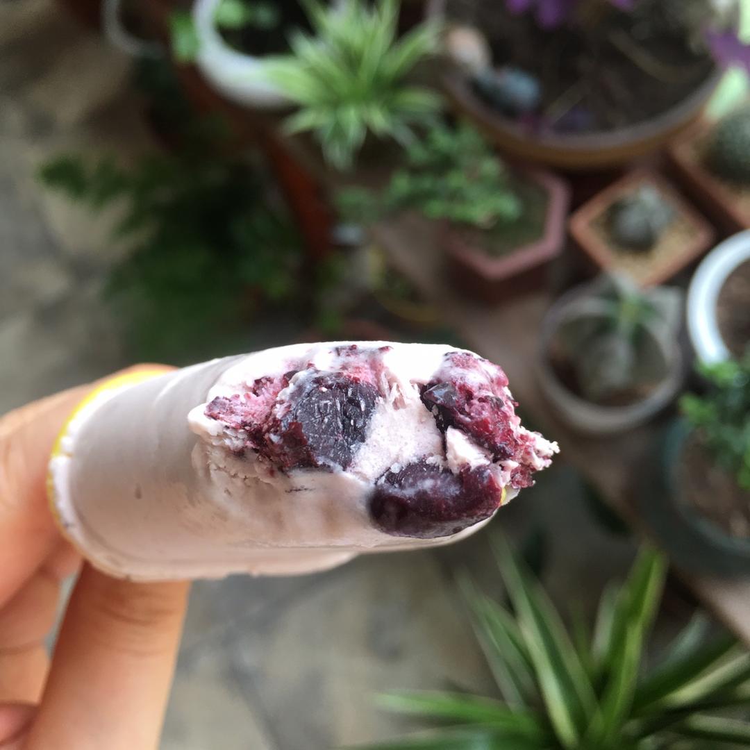 蓝莓酸奶奶油雪糕（消耗淡奶油）