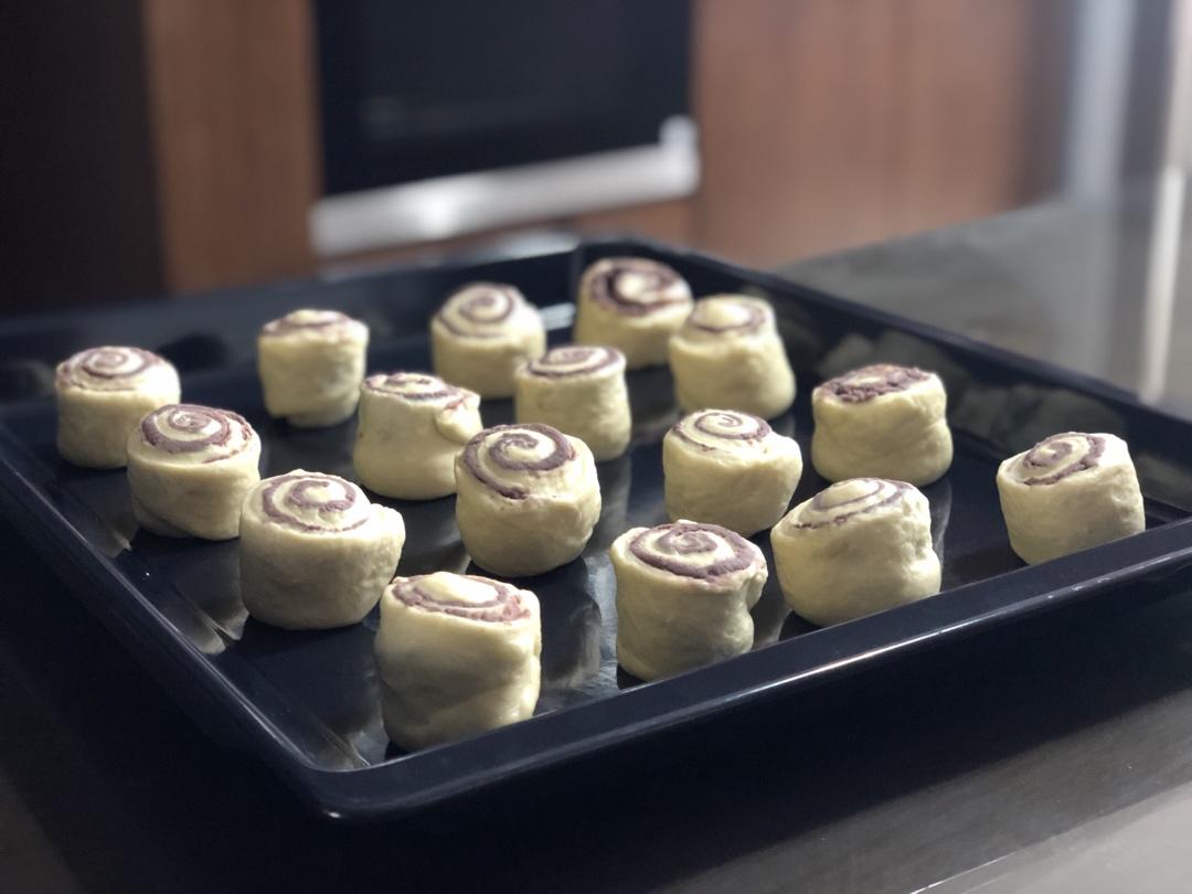 好看的豆沙面包卷卷，喜欢吗？