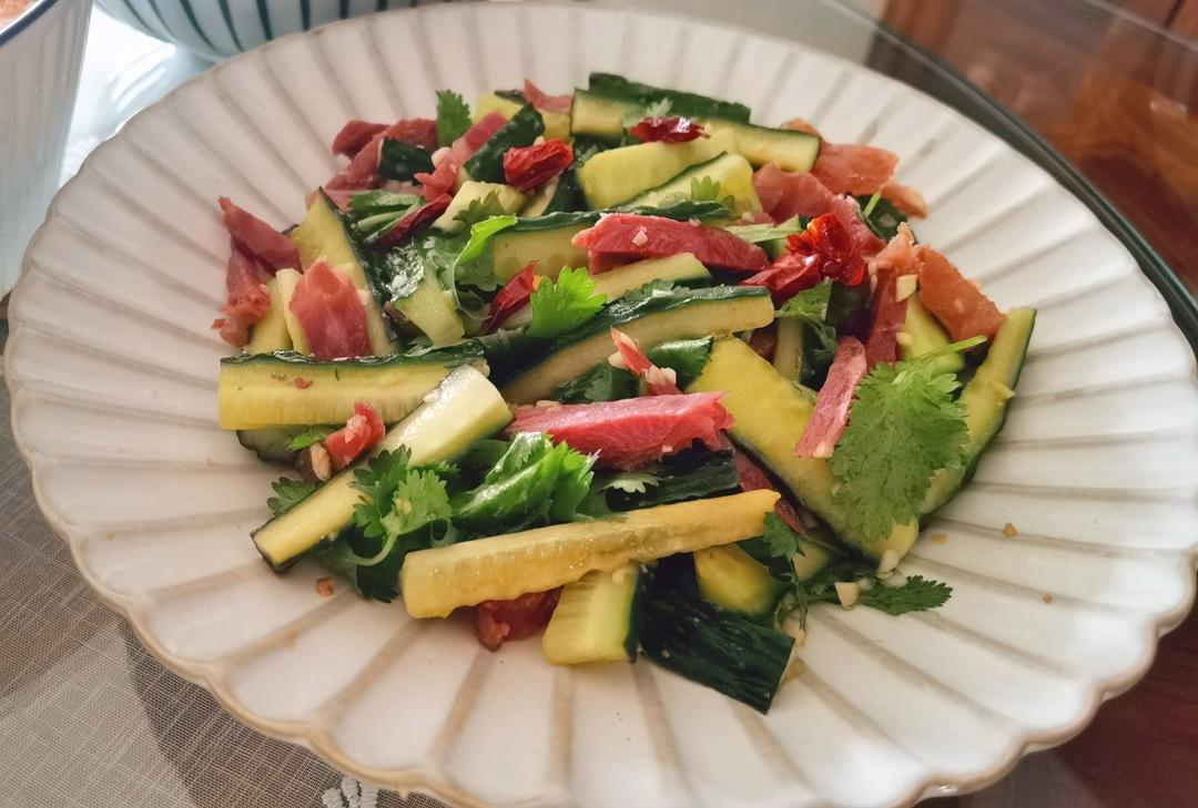 牛肉拌黄瓜