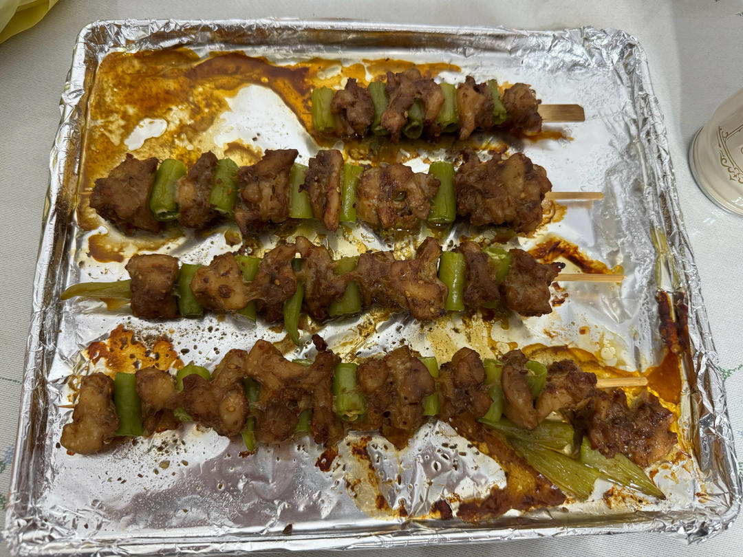 有颜又有料的烤鸡肉蔬菜串