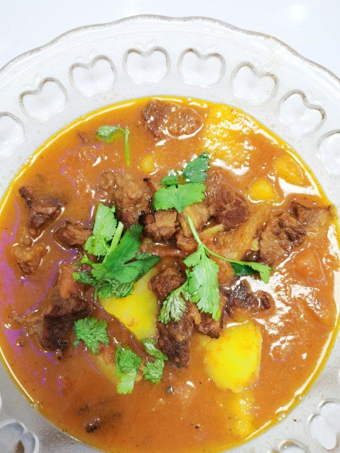 番茄土豆炖牛腩