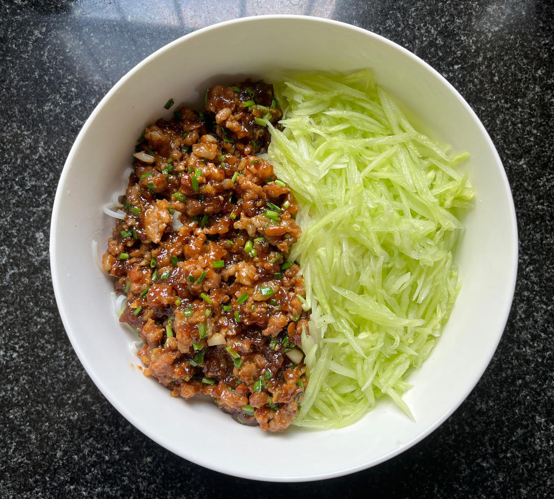 家常面~超简单又好吃的炸酱面🍜肉酱拌面