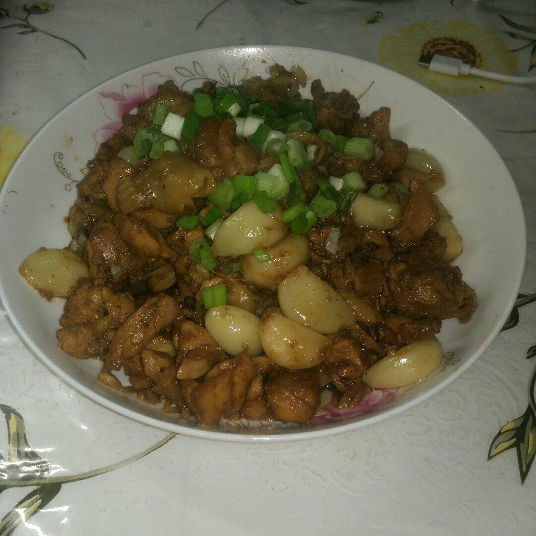 蒜头烧鸡