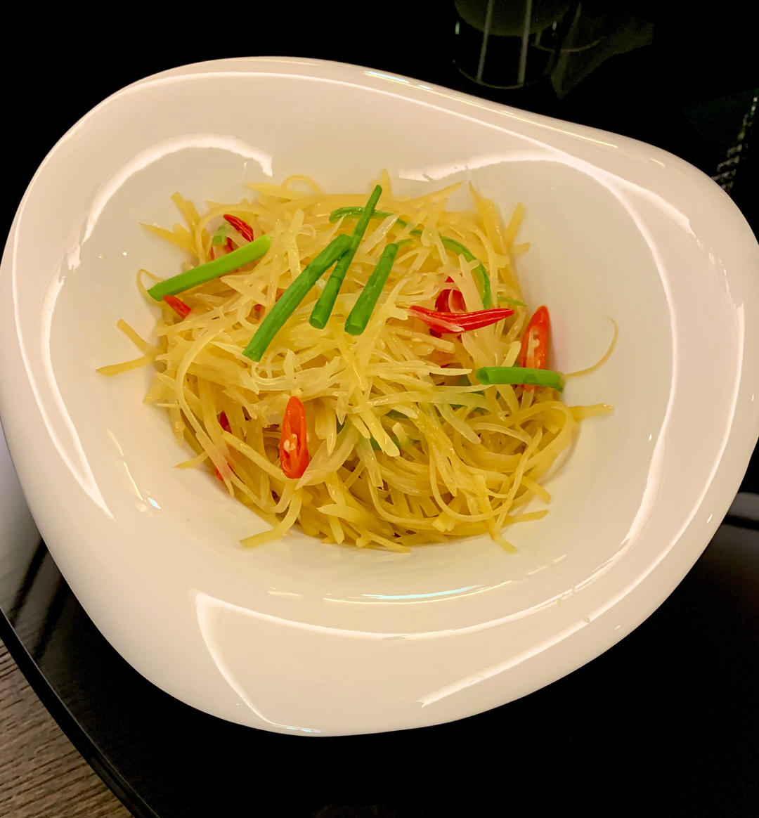 酸辣土豆丝的家常做法 超级下饭