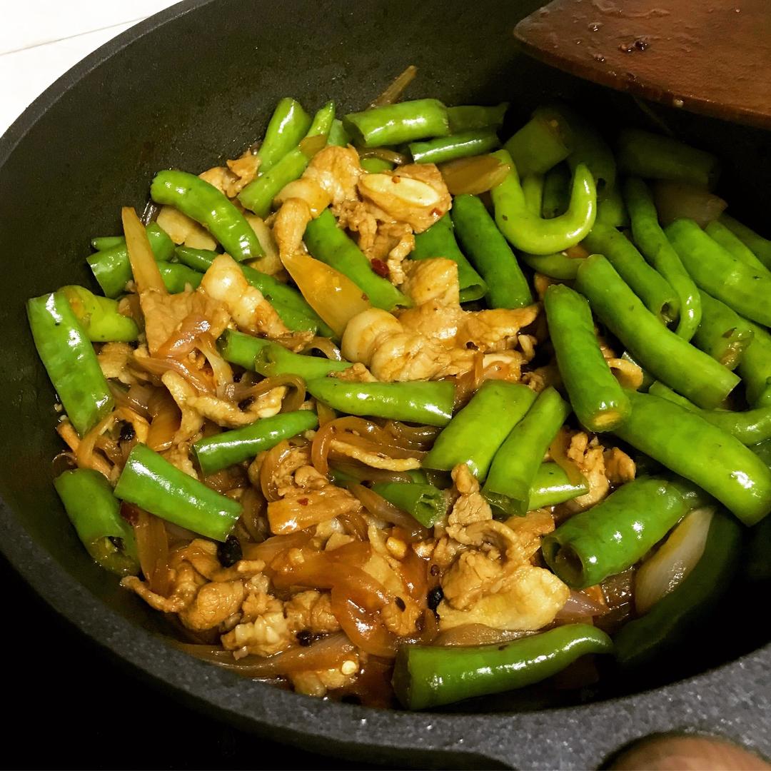 十五分钟！五花肉片炒杭椒