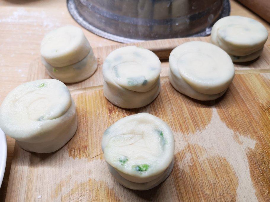 葱油饼（附外酥里嫩的技巧）