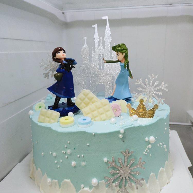 冰雪奇缘主题双层蛋糕--Frozen艾莎