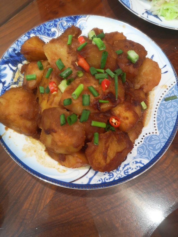 红烧土豆块