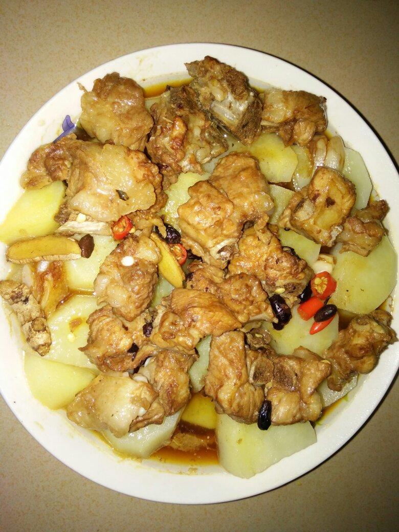 豉椒蒸土豆排骨