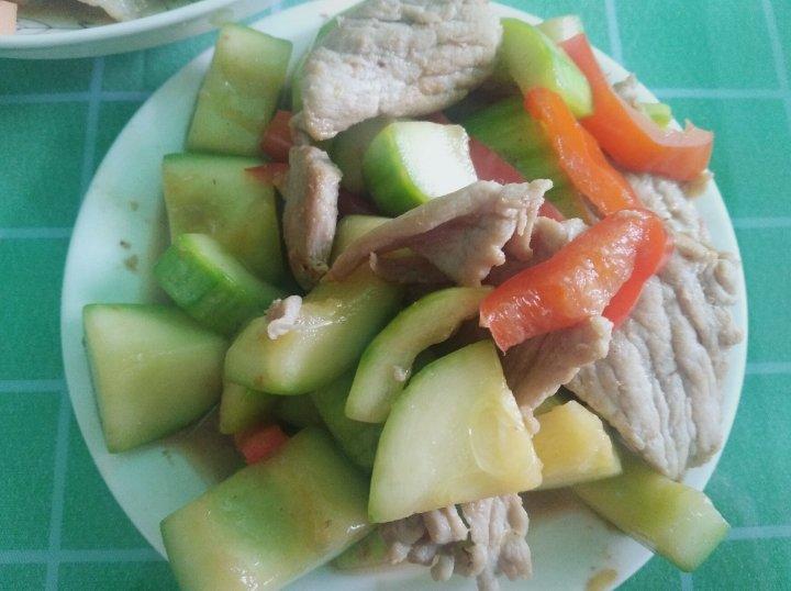 西葫芦炒肉