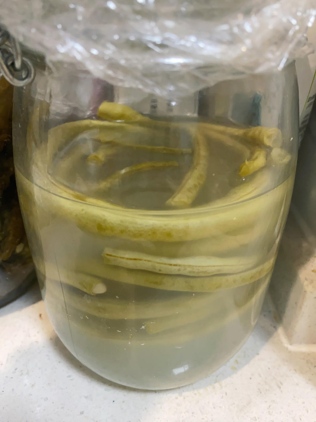 简单易做上手快，自制美味下饭酸豇豆