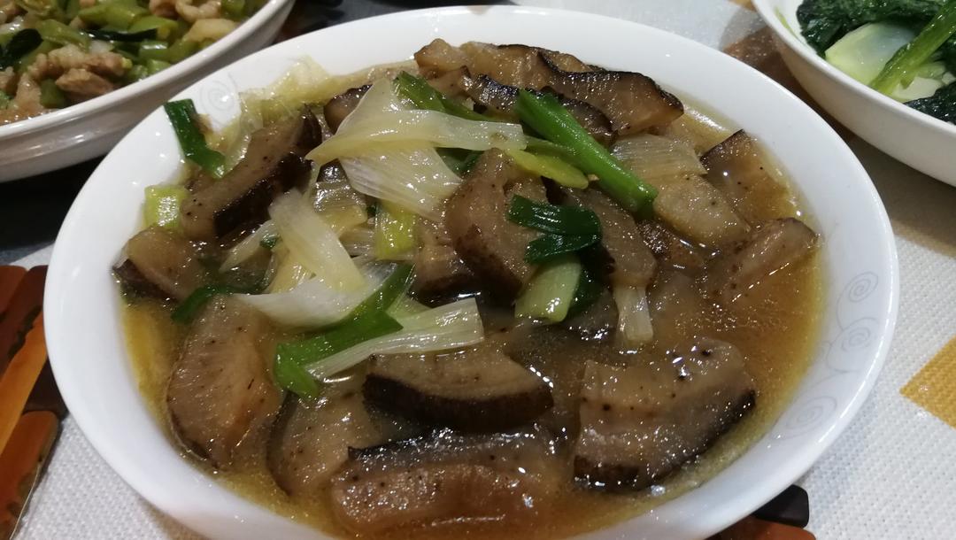 青岛人最爱的葱爆海参