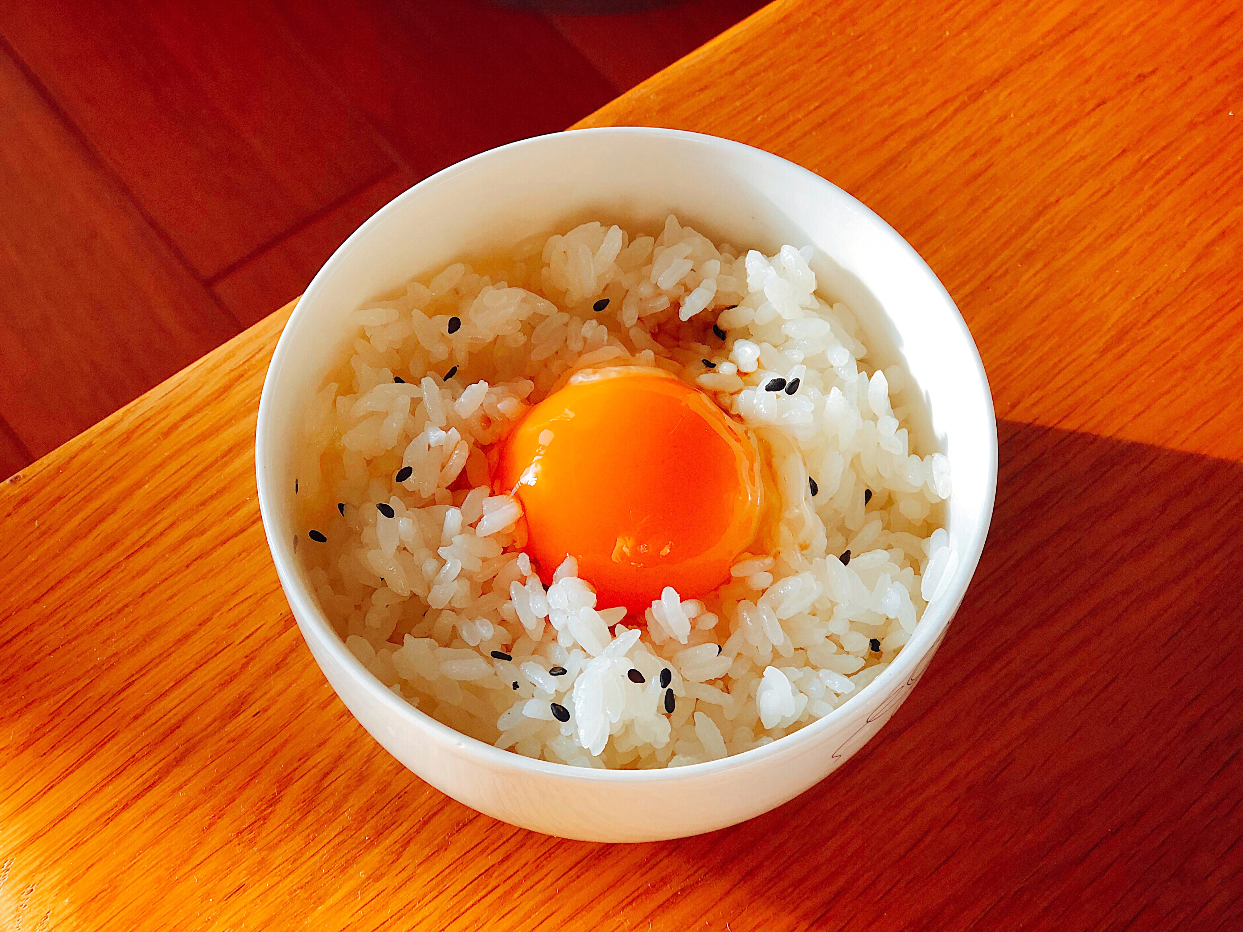 美味又健康的日式生鸡蛋拌饭（小美版）