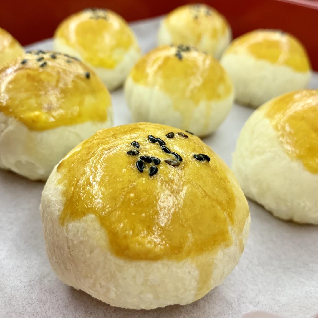 蛋黄酥