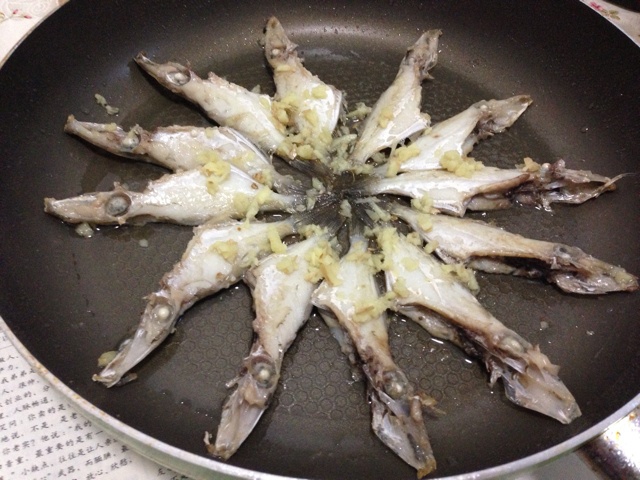 煎小鱼