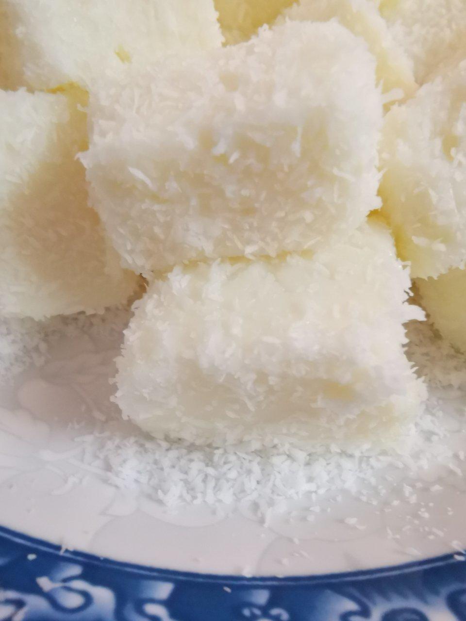 比85℃好吃百倍的椰蓉牛奶小方