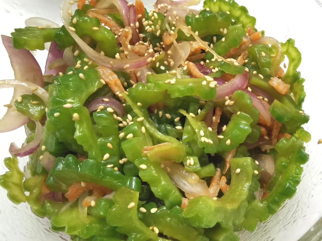 不用焯水的凉拌苦瓜