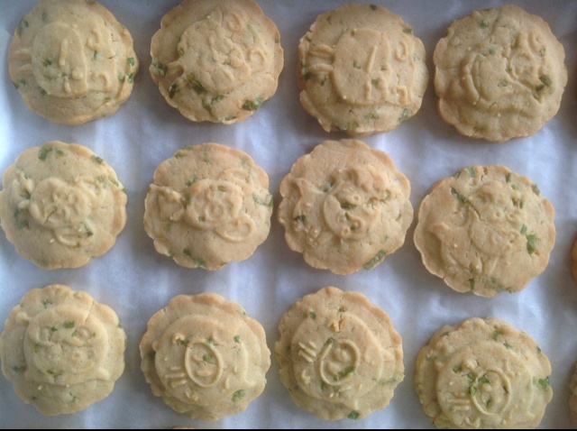 葱油桃酥【附模具防粘小贴士】