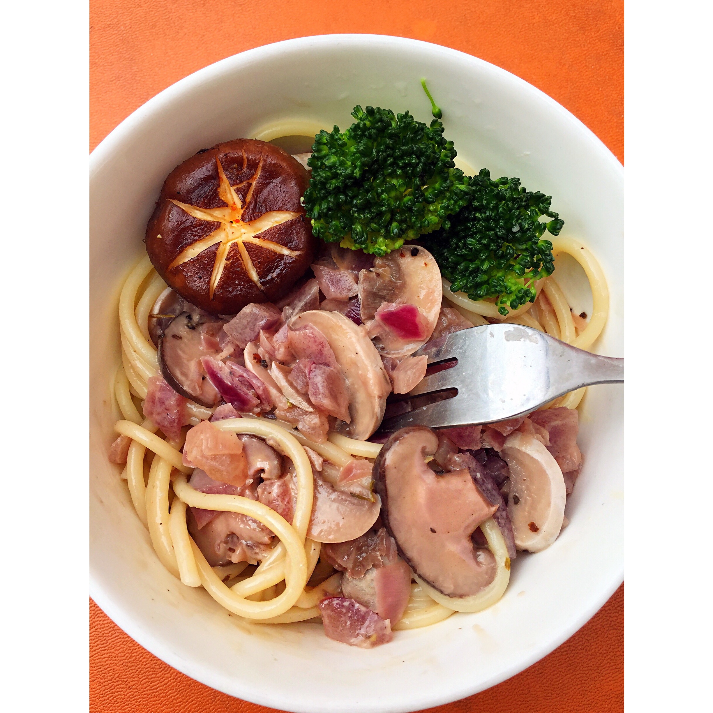 奶油芝士蘑菇面