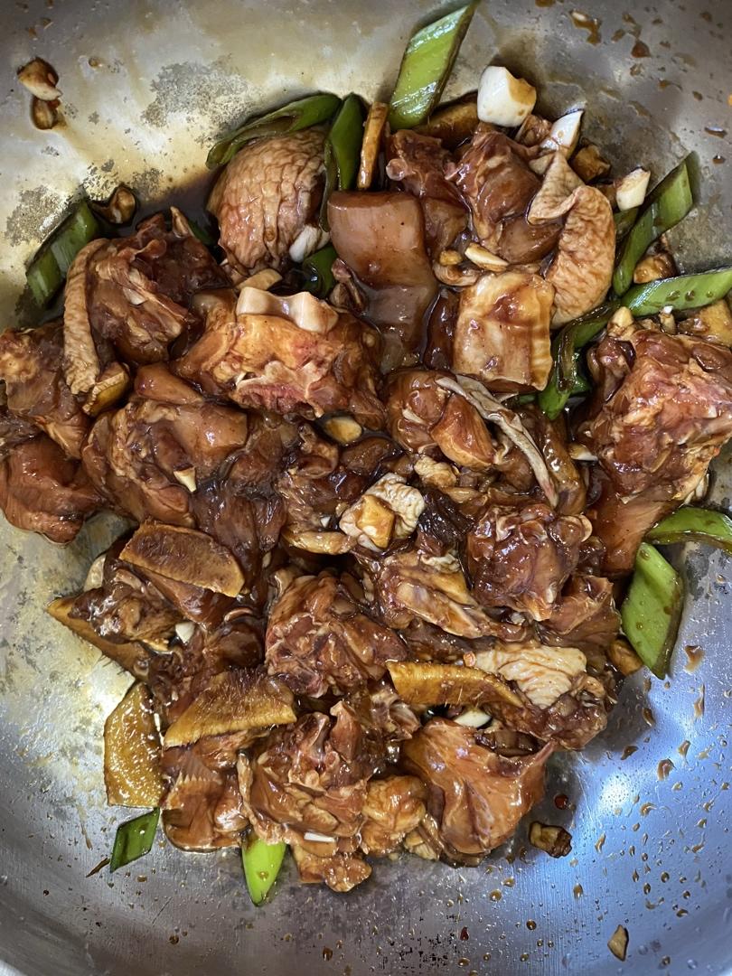 土豆鸡块（黄焖鸡）