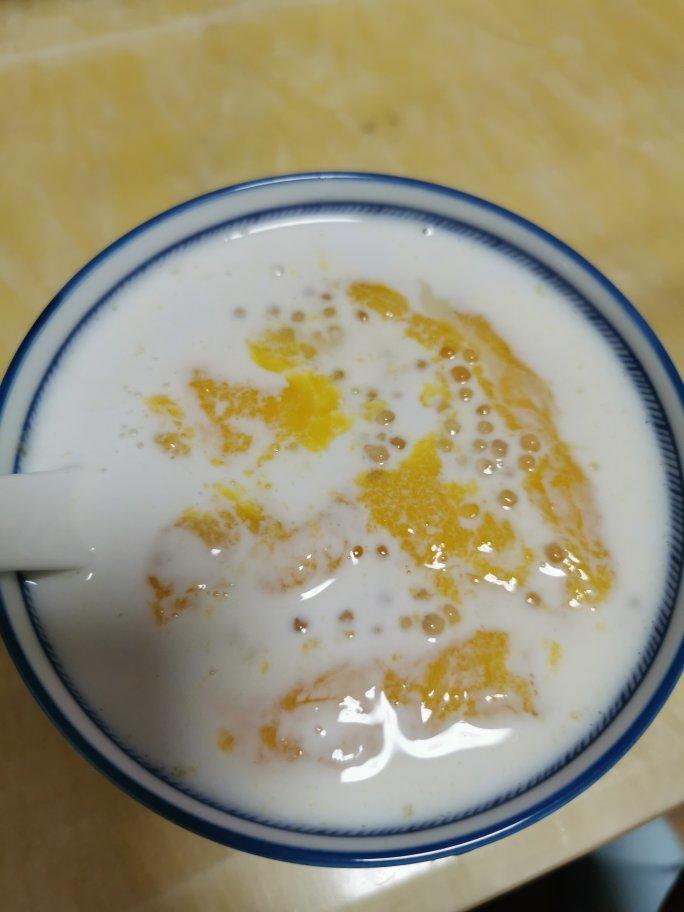 港式甜品——杨枝甘露(芒果西米露)附芒果花切法