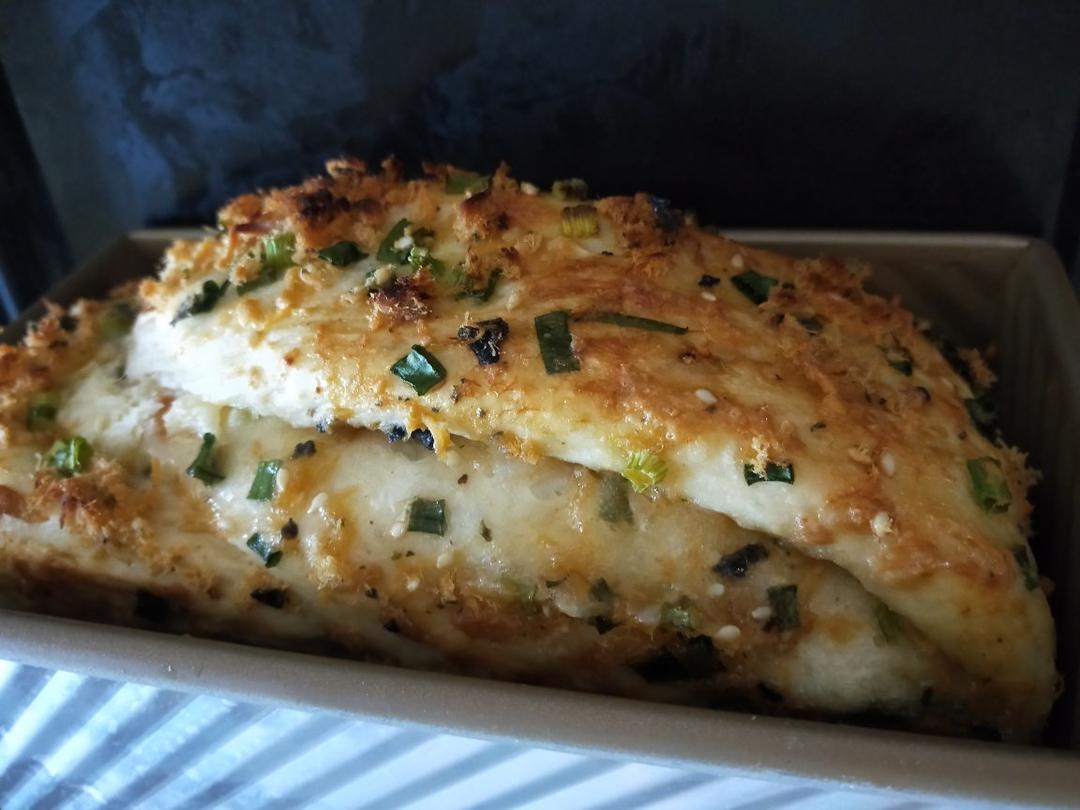 香葱肉松手撕吐司