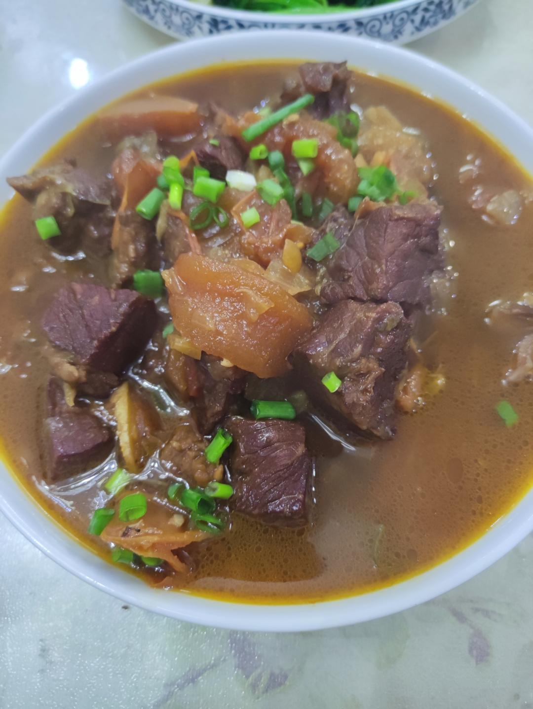 番茄炖牛腩