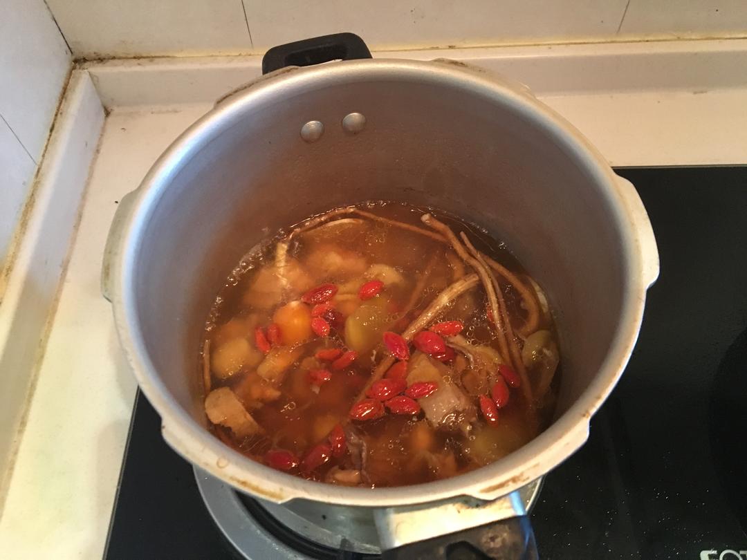 【迷城菜园】炖鸡的做法