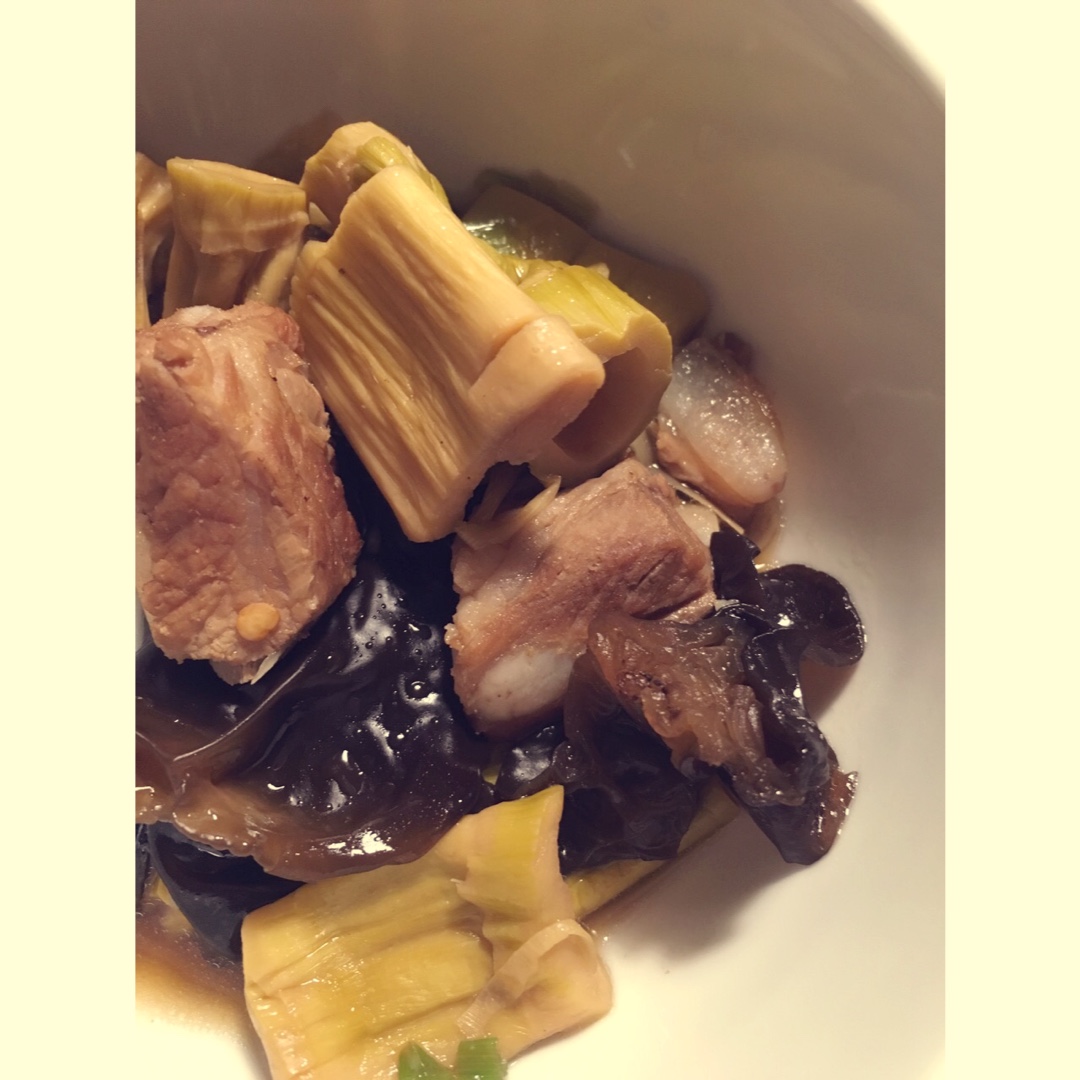 扁尖笋焖排骨