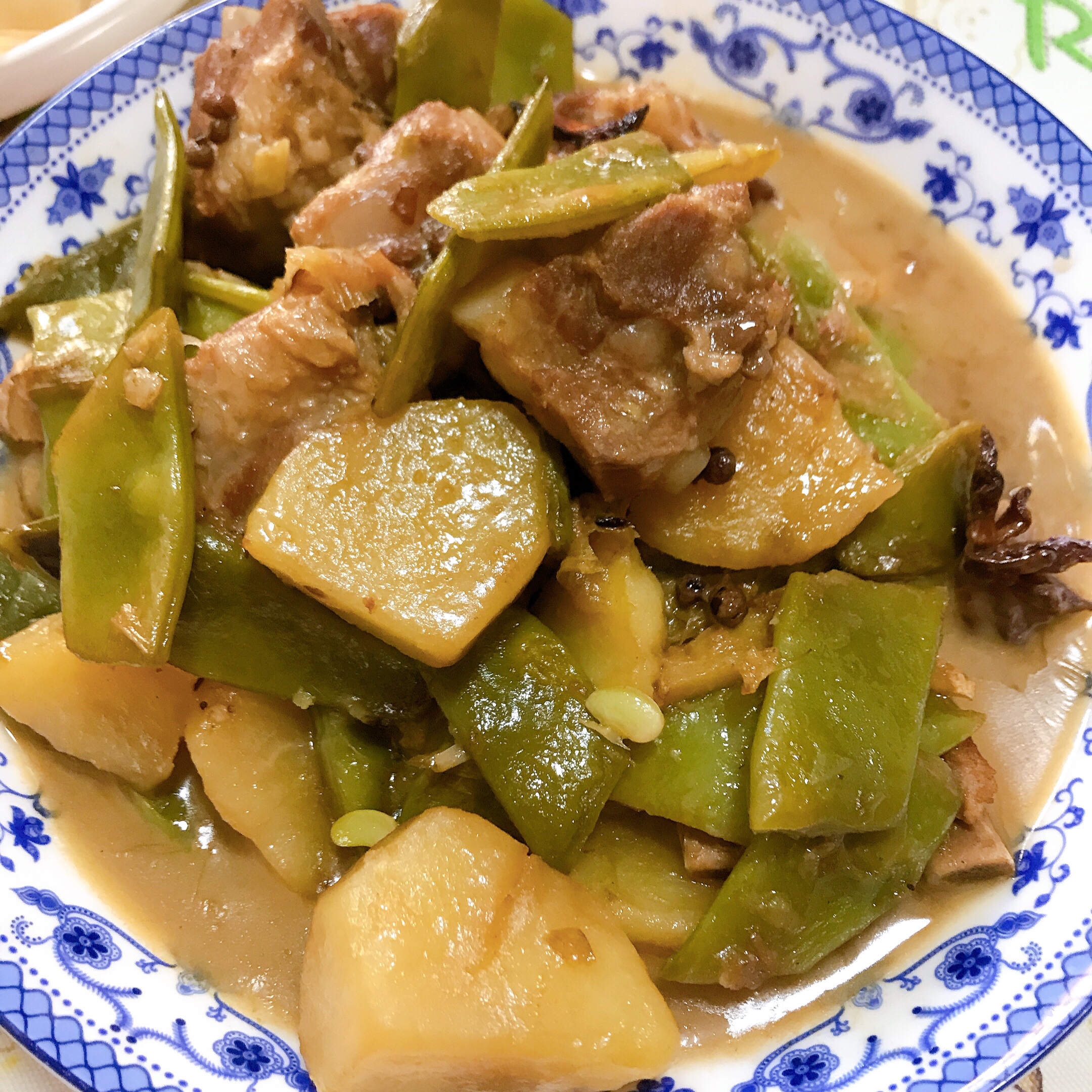 土豆豆角炖排骨(2碗米饭起步)