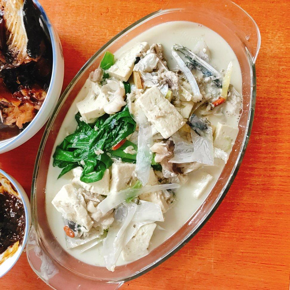 鱼头豆腐汤