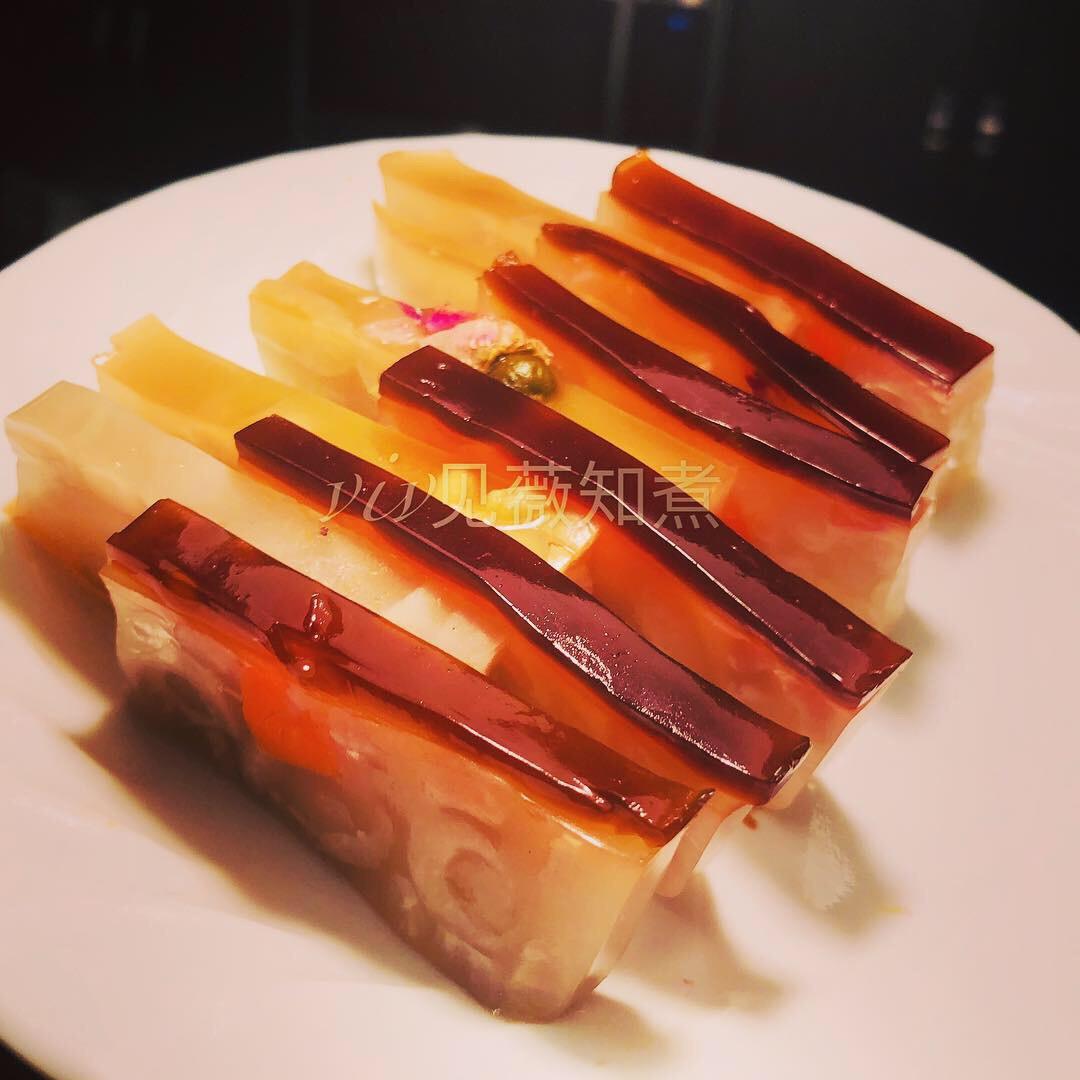 双色肉皮冻