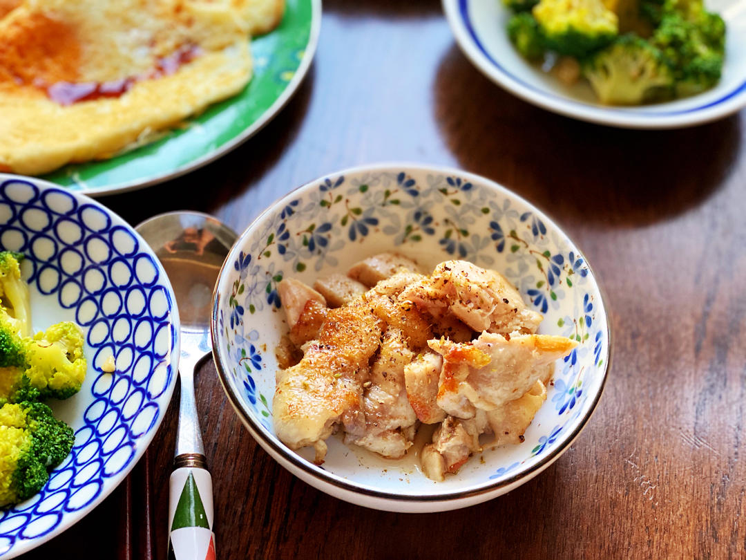 狂推荐的无油脆皮煎鸡腿排