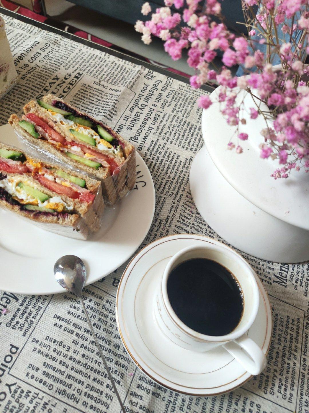 低脂早餐的美味吃法，超大份哦——鸡胸肉三明治