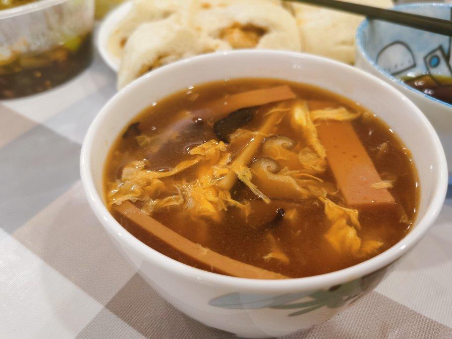 酸辣汤 Spicy & Sour Shredded Pork Soup