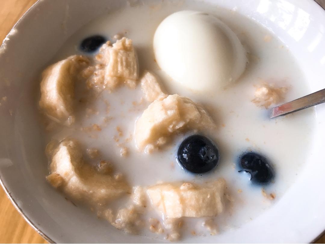牛奶鸡蛋燕麦
