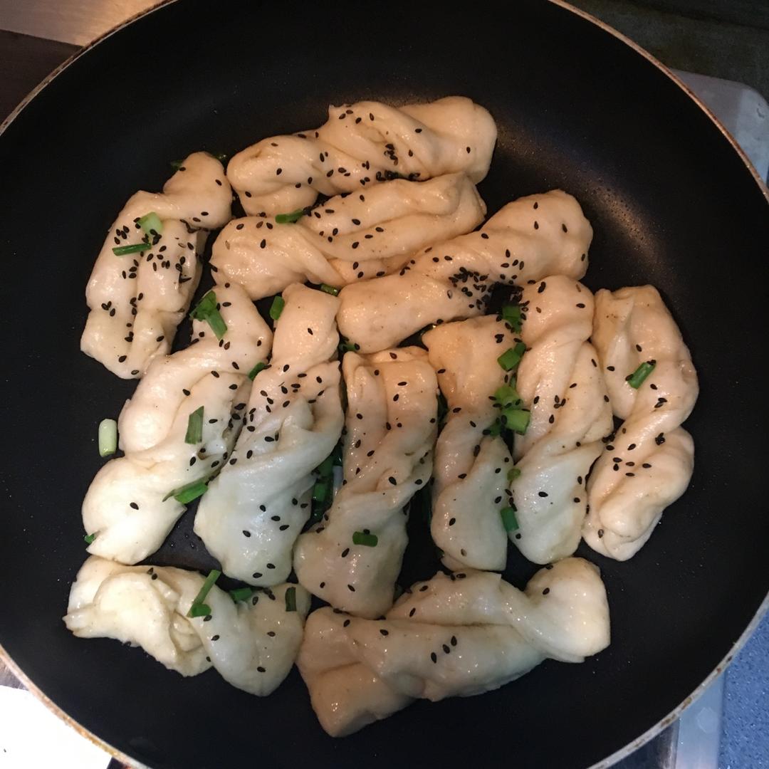 一定要做！—煎卷子【生煎花卷】